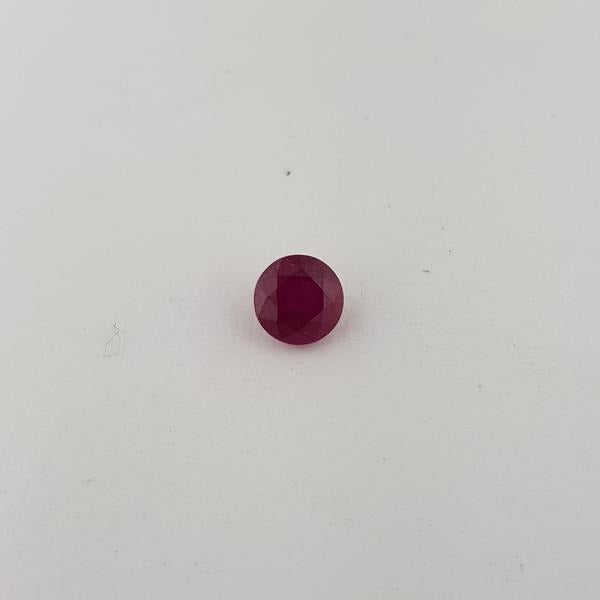 0.86ct Round Faceted Ruby 5.4mm - Dynagem 