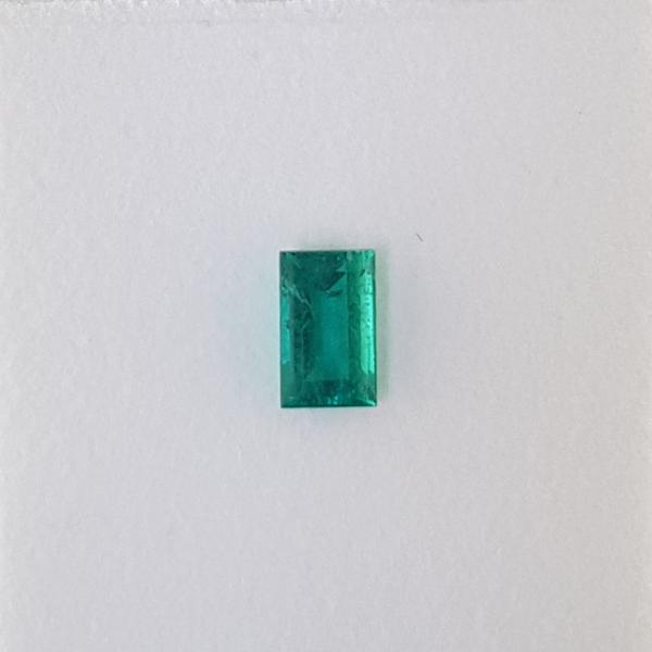 0.89ct Baguette Cut Emerald 7.2x4.5mm - Dynagem 