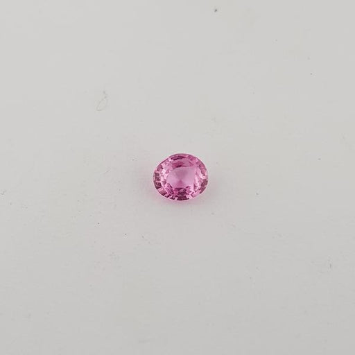 0.54ct Oval Faceted Sapphire 5.2x4.5mm - Dynagem 