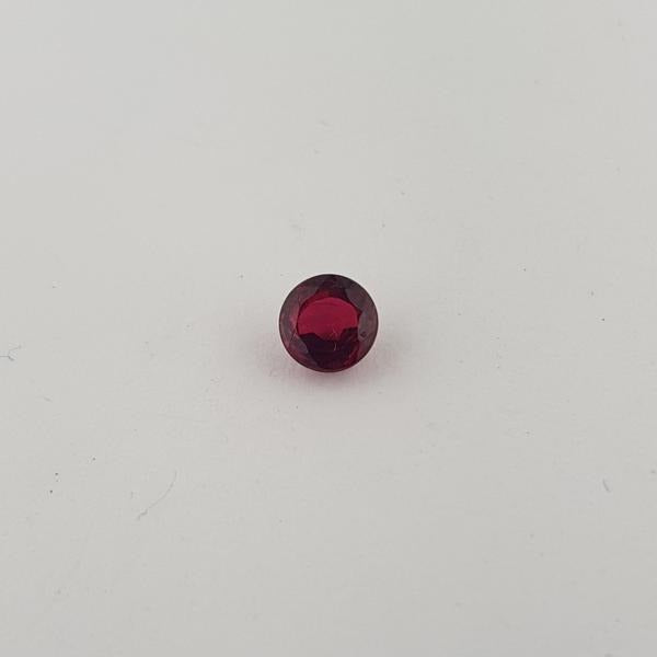0.77ct Round Red Spinel 5.0mm - Dynagem 
